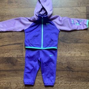 Girls Nike jacket and matching pants.